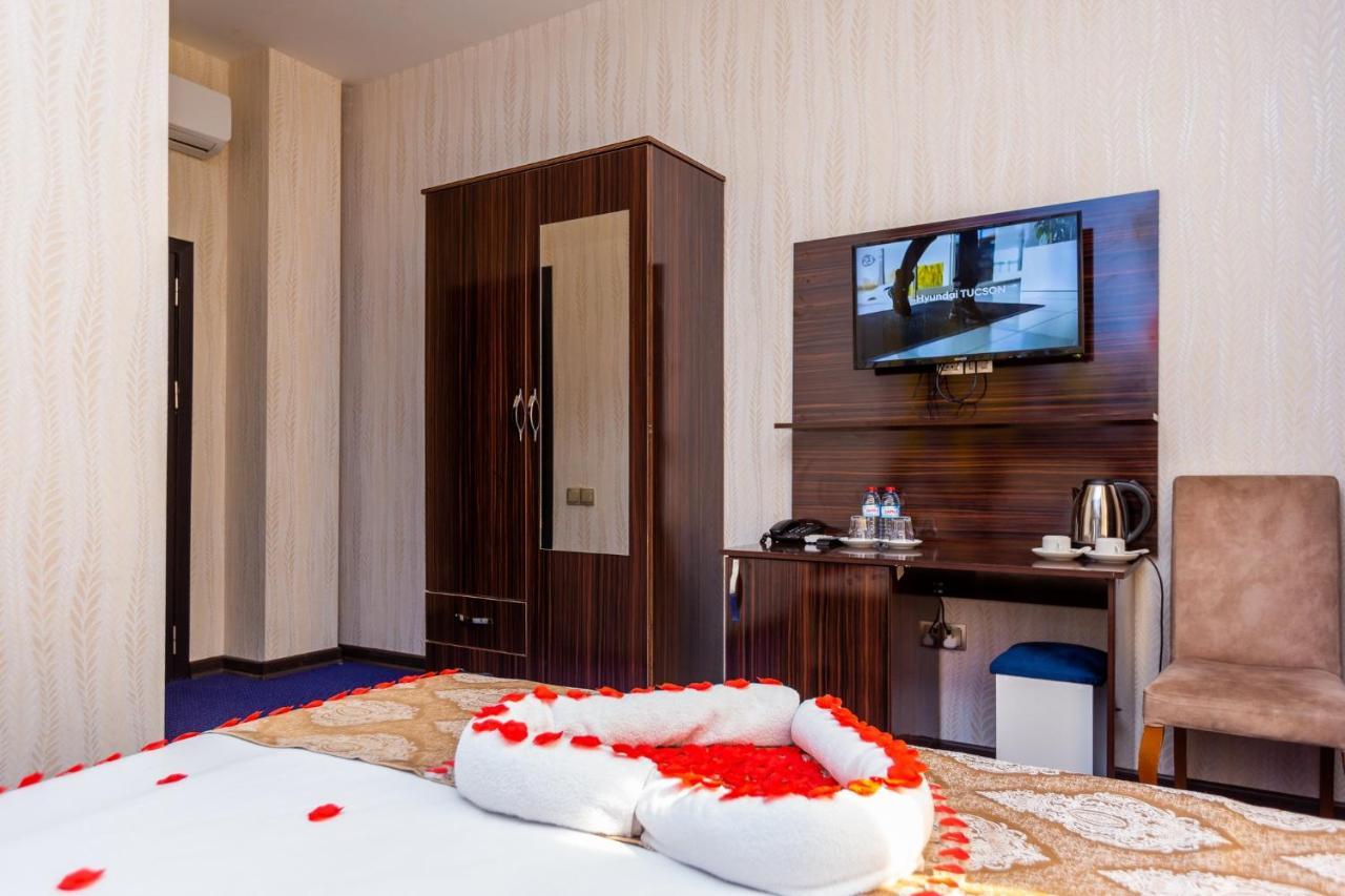 Istanbul Gold Hotel Baku Exteriör bild