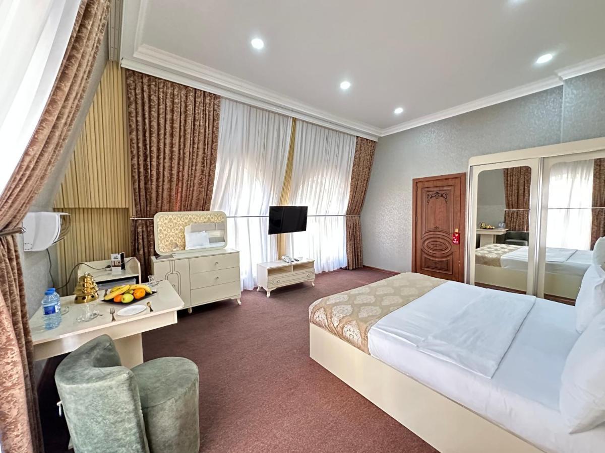 Istanbul Gold Hotel Baku Exteriör bild